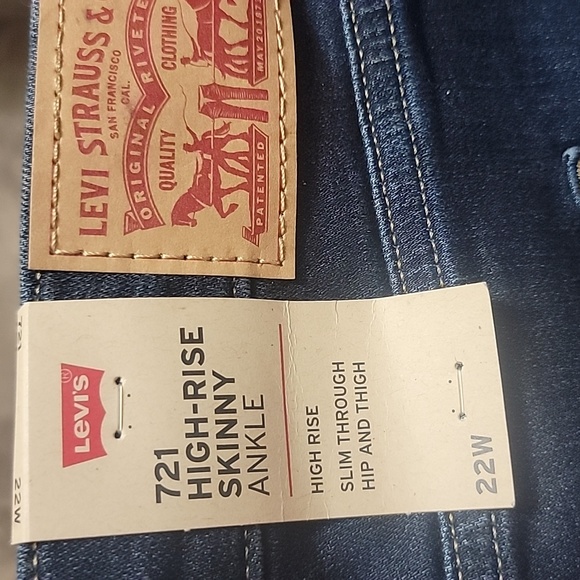 Levis women's plus size high rise 721 - Picture 2 of 4